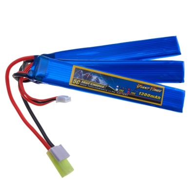 11.1V 1300mAh 25C LiPo Crane Stock Battery Giant Power